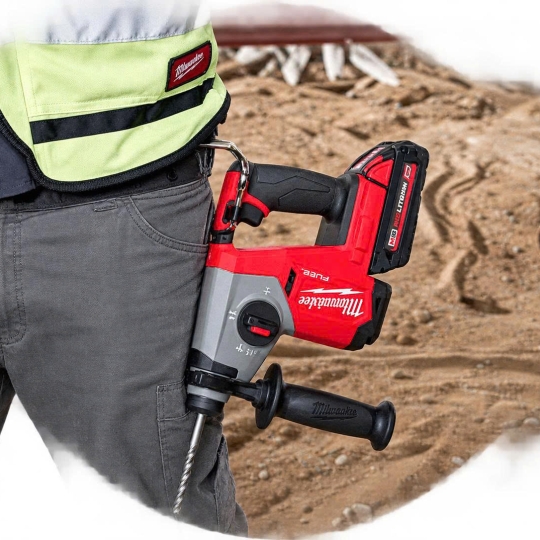 Máy khoan đục dùng pin Milwaukee M18 FHAC16