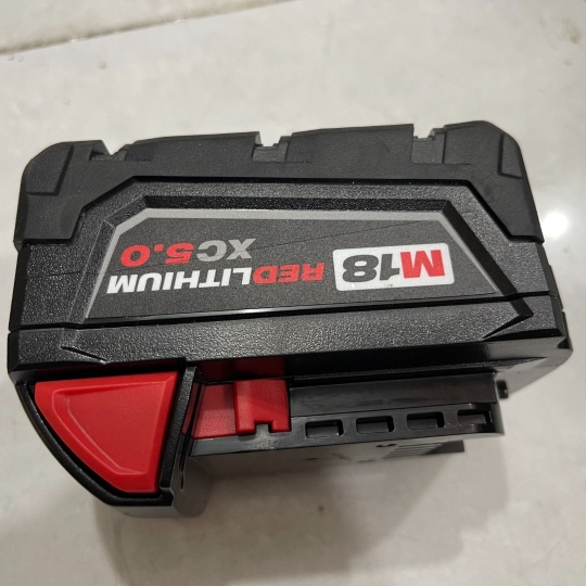 Pin Milwaukee M18 5.0Ah RED LITHIUM M18B5